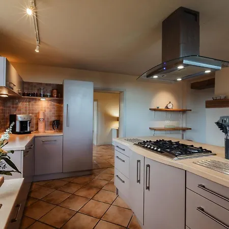 Villa Avec Vue - Piscine Privee, Cuisine D'ete, Jeux Video Et Appareils De Fitness