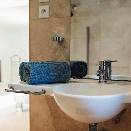 Villa Avec Vue - Piscine Privee, Cuisine D'ete, Jeux Video Et Appareils De Fitness