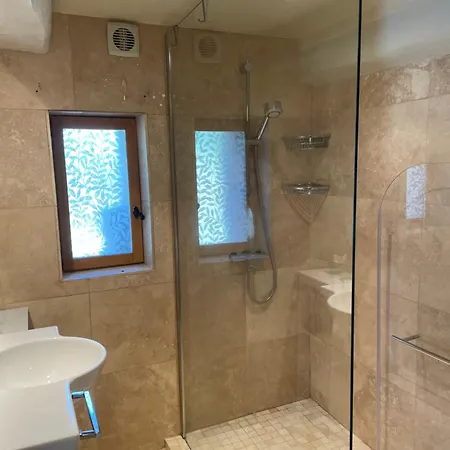 Avec Vue - Piscine Privee, Cuisine D'ete, Jeux Video Et Appareils De Fitness Puygaillard